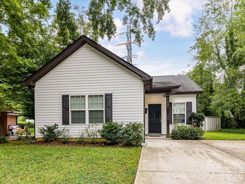 1231 Georgetown Dr, Charlotte, NC, 28213-5950 | Card Image