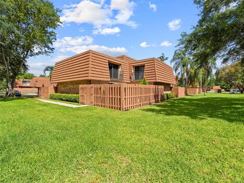 2532 Camelot Ct, Hollywood, FL, 33026-3649 | Card Image