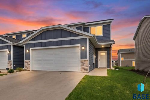 4606 E Whisper Ridge Pl, Sioux Falls, SD, 57108-3170 | Card Image