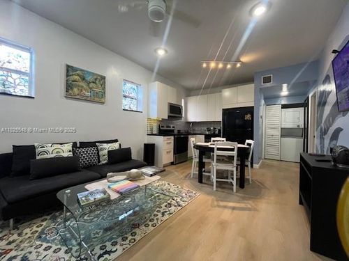 1a-8220 Ne 1st Pl, Miami, FL, 33138-3751 | Card Image