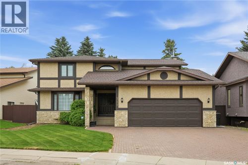 711 Whitewood Crt, Saskatoon, SK, S7J4K5 | Card Image
