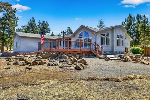 17415 Kent Rd, Sisters, OR, 97759-9300 | Card Image