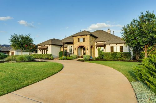 2800 Crystal Falls Pkwy, Leander, TX, 78641-3585 | Card Image