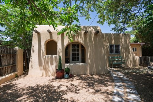 621 W San Francisco, Santa Fe, NM, 87501 | Card Image