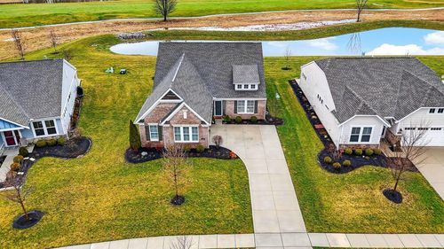 5910 Wilson Dr, Canal Winchester, OH, 43110-3204 | Card Image