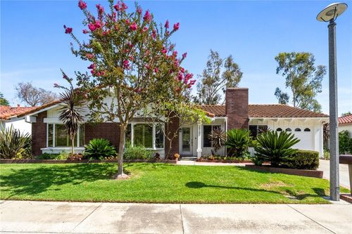 28162 Via Cernuda, Mission Viejo, CA, 92692-2117 | Card Image