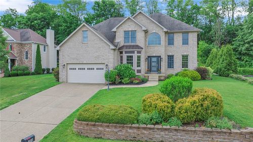 166 Eric Dr, Beaver, PA, 15009-9745 | Card Image