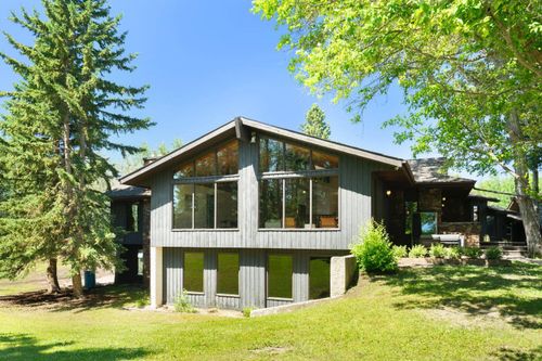 24020 Aspen Dr, Calgary, AB, T3R1A5 | Card Image