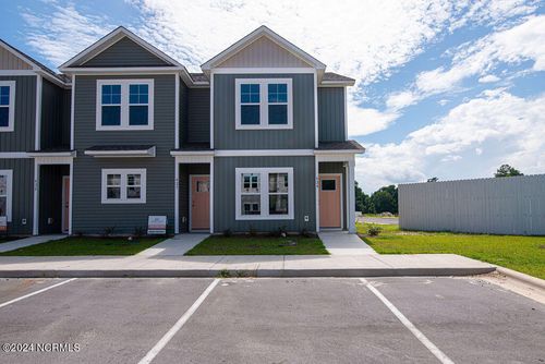 629 Jacks Crossing Dr, Hubert, NC, 28539-4621 | Card Image