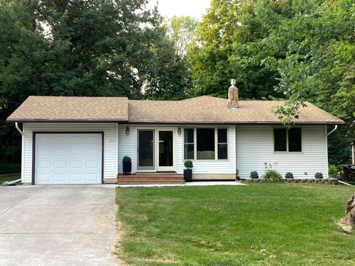 1520 White Cloud Dr S, Isle, MN, 56342-2671 | Card Image