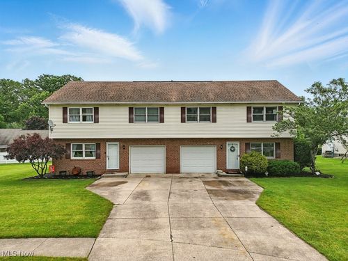565 Stone Creek Drive, Tallmadge, OH, 44278 | Card Image