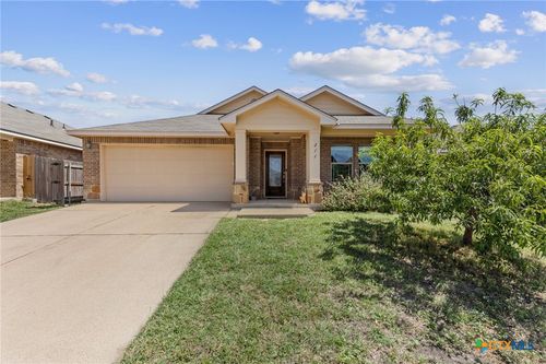 211 Vega Ln, Killeen, TX, 76542-6431 | Card Image