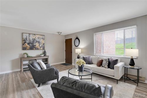apt-a-10009 Sakura Dr, Sappington, MO, 63128-1364 | Card Image