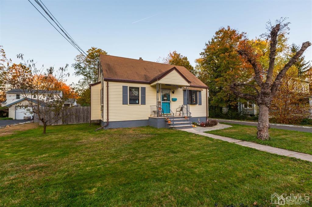 22 Harrison Avenue, Sold in East Brunswick Zoocasa