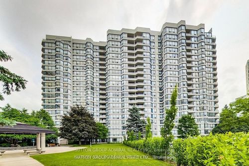 302-7300 Yonge St, Thornhill, ON, L4J7Y5 | Card Image