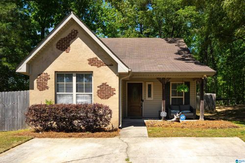 9538 Brook Forest Cir, HELENA, AL, 35080-3467 | Card Image