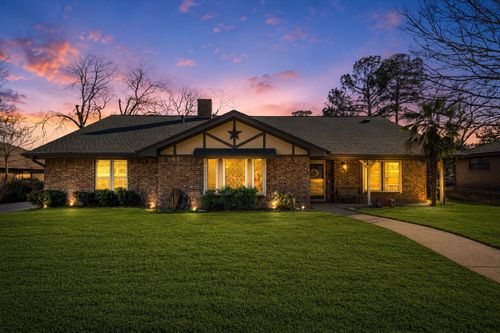 2206 Oak Forest Ct, Arlington, TX, 76012-4201 | Card Image