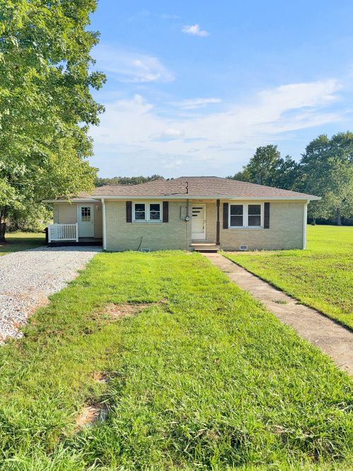 135 Curtis Ln, New Johnsonville, TN, 37134-2414 | Card Image