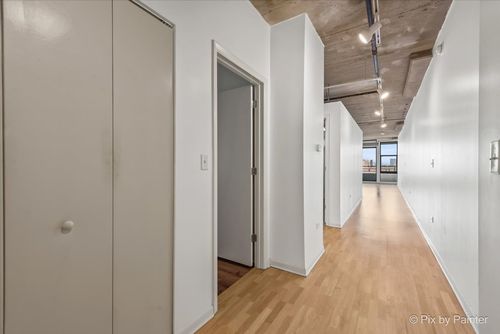 unit-706-1550 S Blue Island Ave, Chicago, IL, 60608-2873 | Card Image