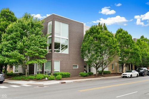 4-932 Broadway St, Indianapolis, IN, 46202-2749 | Card Image