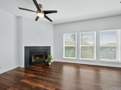 apt-307-2414 Longview St, Austin, TX, 78705-4232 | Card Image