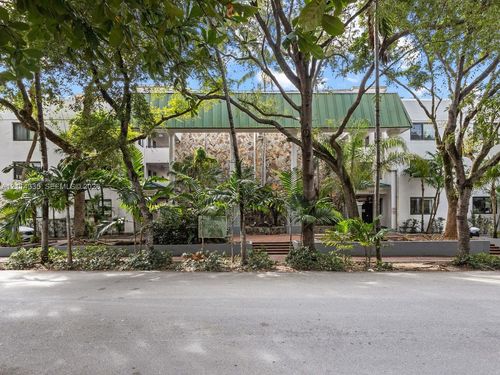 n102-2930 Day Ave, Miami, FL, 33133-5233 | Card Image