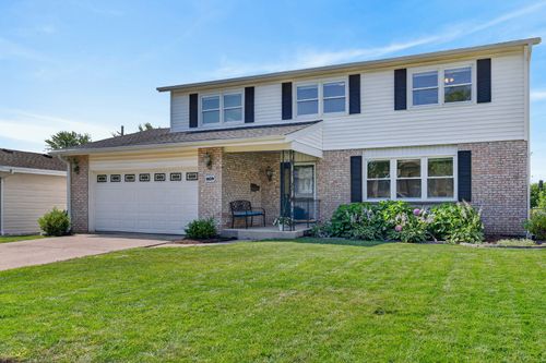 1829 W Catalpa Ln, Mount Prospect, IL, 60056-4560 | Card Image