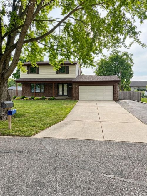 3786 Hazelton Ave, Rochester Hills, MI, 48307-5116 | Card Image