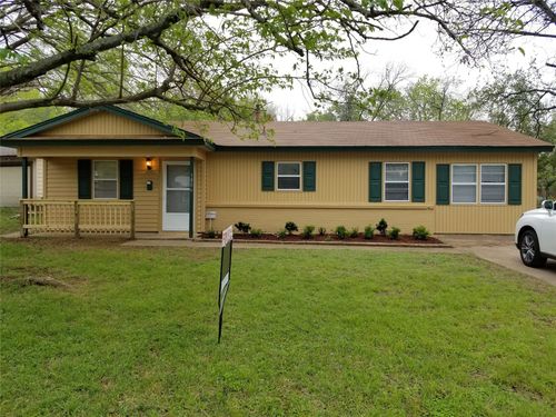 1806 Friar Tuck Dr, Arlington, TX, 76013-3423 | Card Image