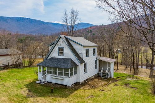 2819 Vt Route 313 W, Arlington, VT, 05250-8925 | Card Image