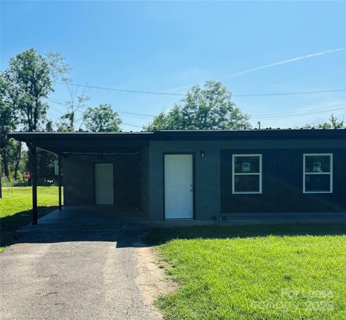 1-43 Hawkins Rd, Marion, NC, 28752-5877 | Card Image