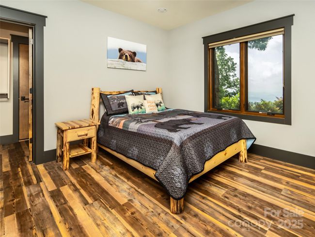 93 N Snow Ridge Dr, House other with 5 bedrooms, 7 bathrooms and null parking in Hendersonville NC | Image 36
