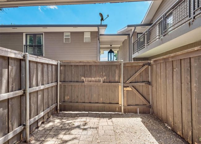 APT-120 - 10211 Regal Oaks Dr, Condo with 2 bedrooms, 2 bathrooms and null parking in Dallas TX | Image 21