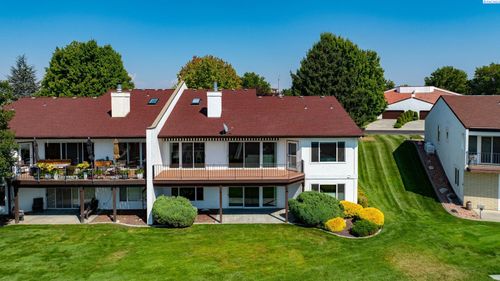 1913 Meadows Dr N, Richland, WA, 99352-9202 | Card Image