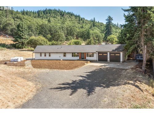 250 Off Rd, White Salmon, WA, 98672-8049 | Card Image