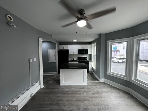 919 Buttonwood St, READING, PA, 19604-2841 | Card Image