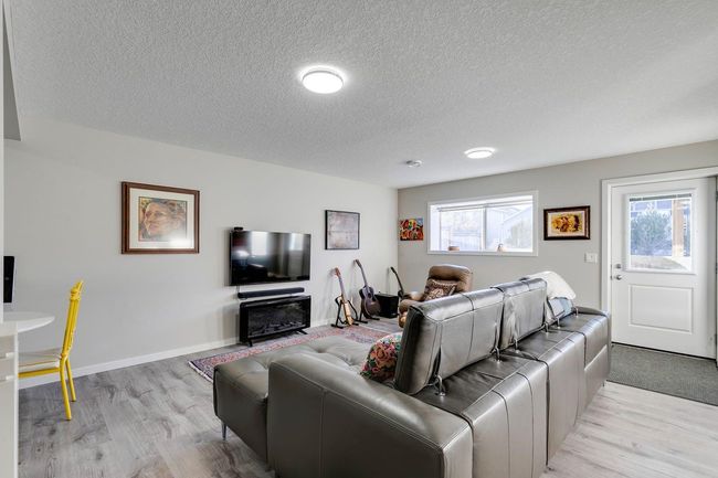 8 Drake Landing Street, House other with 3 bedrooms, 3 bathrooms and 4 parking in Okotoks AB | Image 23
