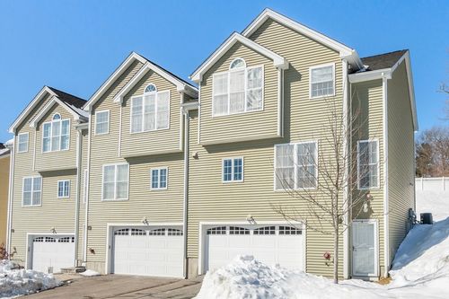 15-15 Dunia Ln, Northborough, MA, 01532-2460 | Card Image