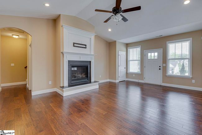 9 Judge Looper Ct, House other with 3 bedrooms, 3 bathrooms and 4 parking in Travelers Rest SC | Image 7