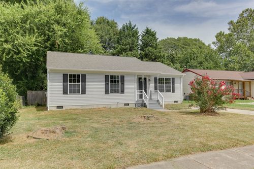 8 Langille Ct, Hampton, VA, 23663-1415 | Card Image