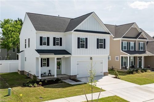253 Mccormick Dr, Suffolk, VA, 23434-9351 | Card Image