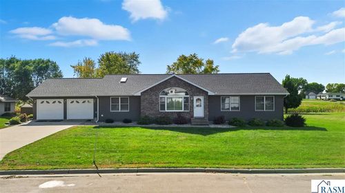 124 W 7th St, Gibbon, MN, 55335 | Card Image