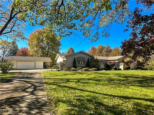 3571 Hoagland Blackstub Rd, Cortland, OH, 44410-9398 | Card Image