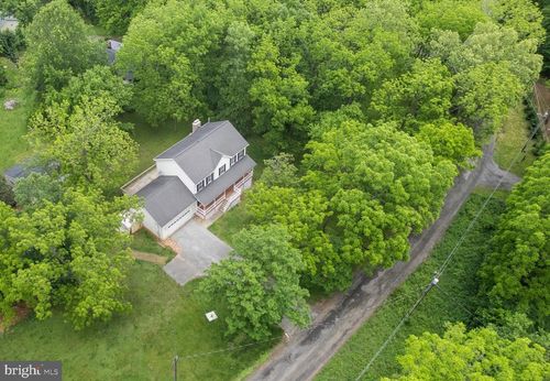 1118 John Brown Farm Rd, HARPERS FERRY, WV, 25425-6876 | Card Image