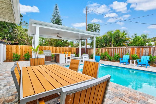 2473 Davis Blvd, House other with 3 bedrooms, 2 bathrooms and null parking in Sarasota FL | Image 31