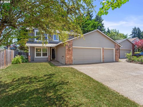 736 Se 55th Pl, Hillsboro, OR, 97123-3682 | Card Image
