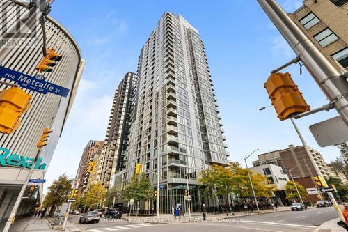 1004-179 Metcalfe St, Ottawa, ON, K2P0W1 | Card Image
