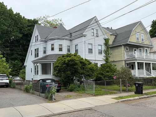 33 Melendy Ave, Watertown, MA, 02472-4108 | Card Image