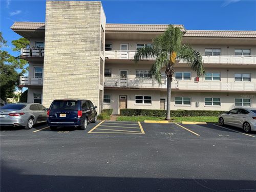 unit-d307-5530 80th St N, St Petersburg, FL, 33709-5885 | Card Image