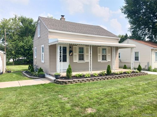 6125 Hampden St, Taylor, MI, 48180-1080 | Card Image